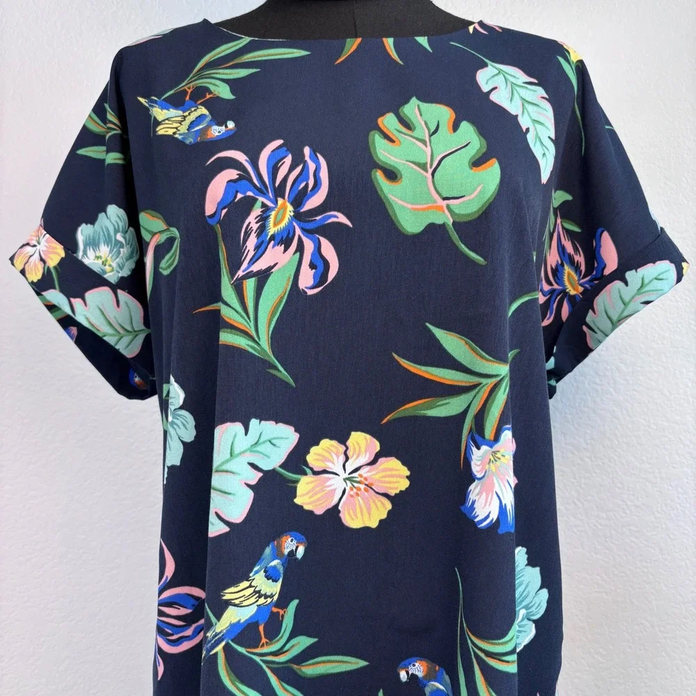MELLO DAY Tropical Floral Print Blouse, Size Medium, Navy Blue Short Sleeve‎ Top - Picture 12 of 16